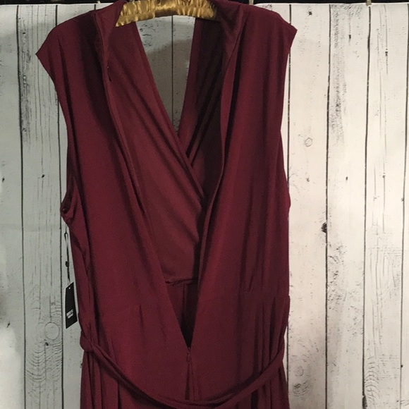 NWT Simply Vera Wang Surplice Jumpsuit sleeveless one piece pants outfit - Picture 8 of 11